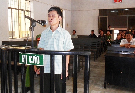 Bị cáo Lộc trước tòa.