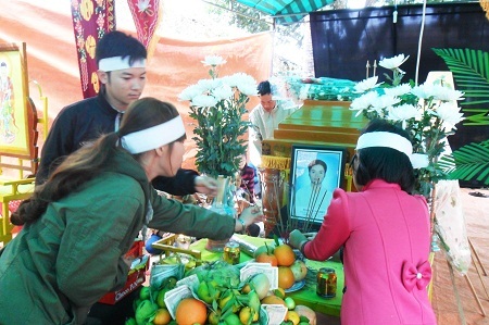 Di ảnh của Hiếu tại quê nhà.