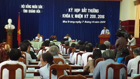 Kỳ họp bất
thường bầu bổ sung chức vụ Phó Chủ tịch UBND tỉnh Khánh Hòa, sáng 7/4.