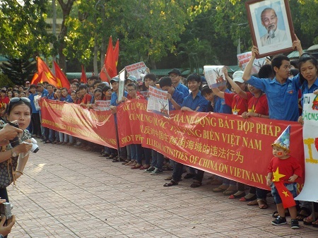 Ra “Quyết tâm thư 5 điểm” phản đối Trung Quốc