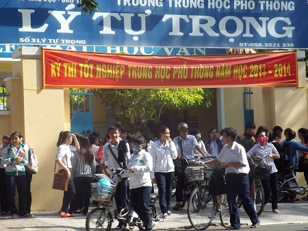 Đề Vật lý hơi dài nhưng không khó