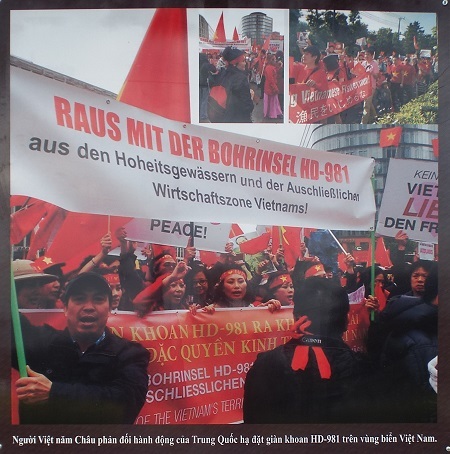 Tàu Trung Quốc phun vòi rồng vào tàu chấp pháp của Việt Nam.