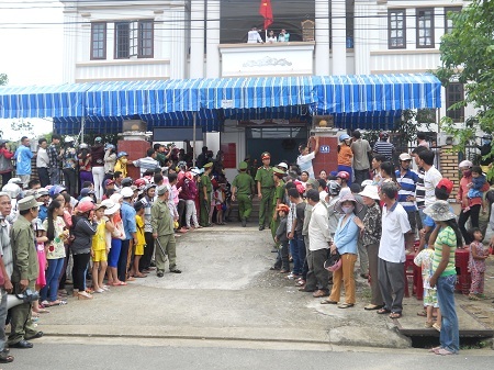 Hoãn xét xử nguyên Trưởng công an huyện “ăn chặn” kỳ nam - 2 Vụ án thu hút sự quan tâm của dư luận địa phương.