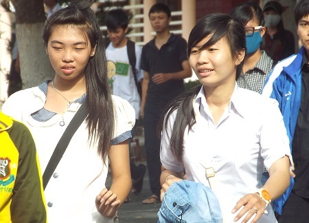 Đề Sinh dài, đề tiếng Anh có ɴính phân loại cao