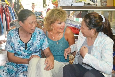 Nạn nhân vụ máy bay rơi trở lại Việt Nam: Những cuộc hội ngộ “đặc biệt”