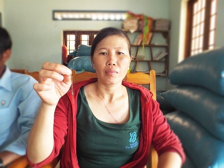 Ngoài vết thương trên cổ, chị Hạnh còn bị thủng màng nhĩ do bị sét đánh.