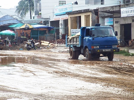 Nhận được phản ánh từ người dân, PV