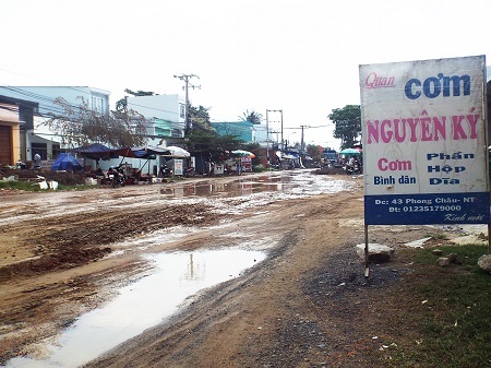 Nhận được phản ánh từ người dân, PV