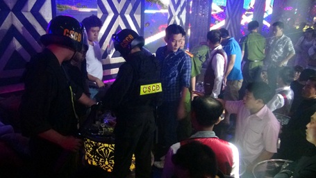 Đột kích vũ trường giữa trung tâm thành phố