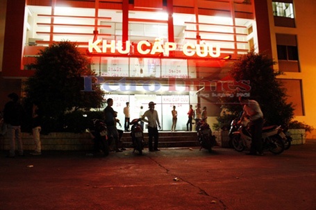 Đâm chết người yêu trước cửa phòng cấp cứu - 1 Cơ quan chức năng đang điều tra vụ việc.