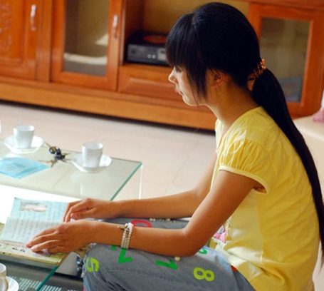 Ly kỳ hành trình trở về của cô bé bị bán sang Trung Quốc - 1 P.N viết tiếng Trung Quốc khá thành thạo.