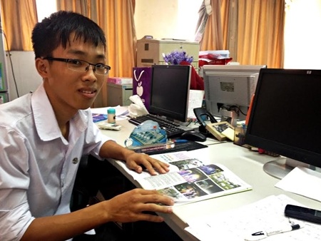 Chàng sinh viên dân tộc Mông nhận học bổng VNPT chắp cánh tài năng Việt - 1 Chàng sinh viên dân tộc Mông nhận học bổng VNPT chắp cánh tài năng Việt