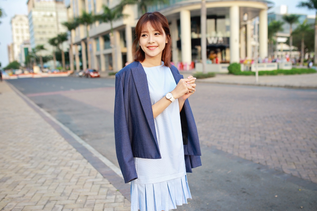 Cô thường xuyên được đánh giá cao về gu thời trang ổn
định và cá tính. 