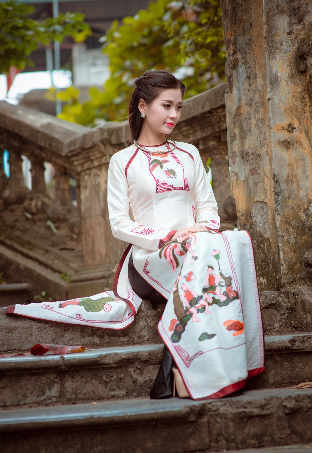 Diễm Trang dịu dàng trong tà áo dài họa tiết tranh Đông Hồ - 6 Phương Nhung