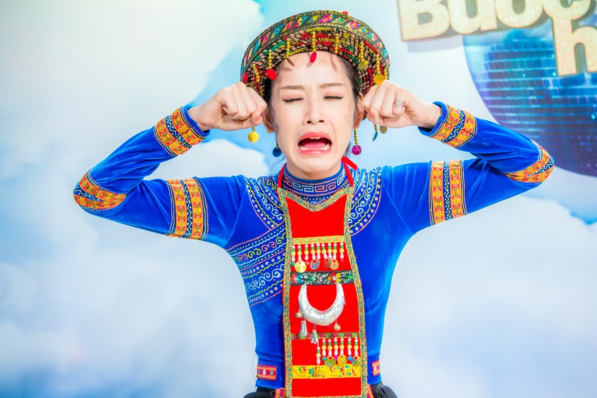 Khoảnh khắc đáng yêu của nàng “Mị” Chi Pu trong hậu trường - 4 Nữ diễn viên khi cười, khi máo mếu,