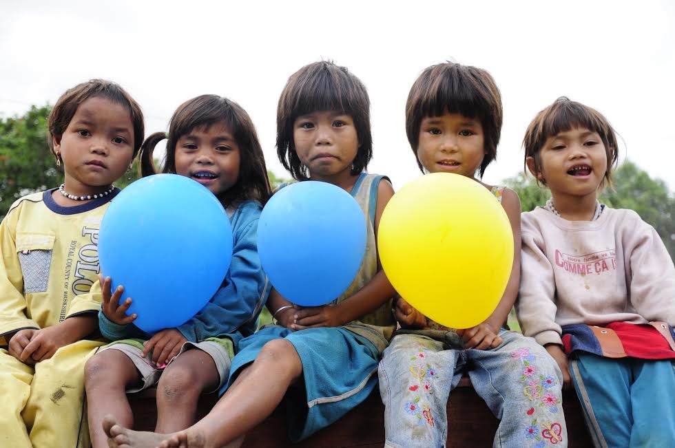 Câu đố của người Bahnar Tây Nguyên - 2 Trẻ em Bahnar.