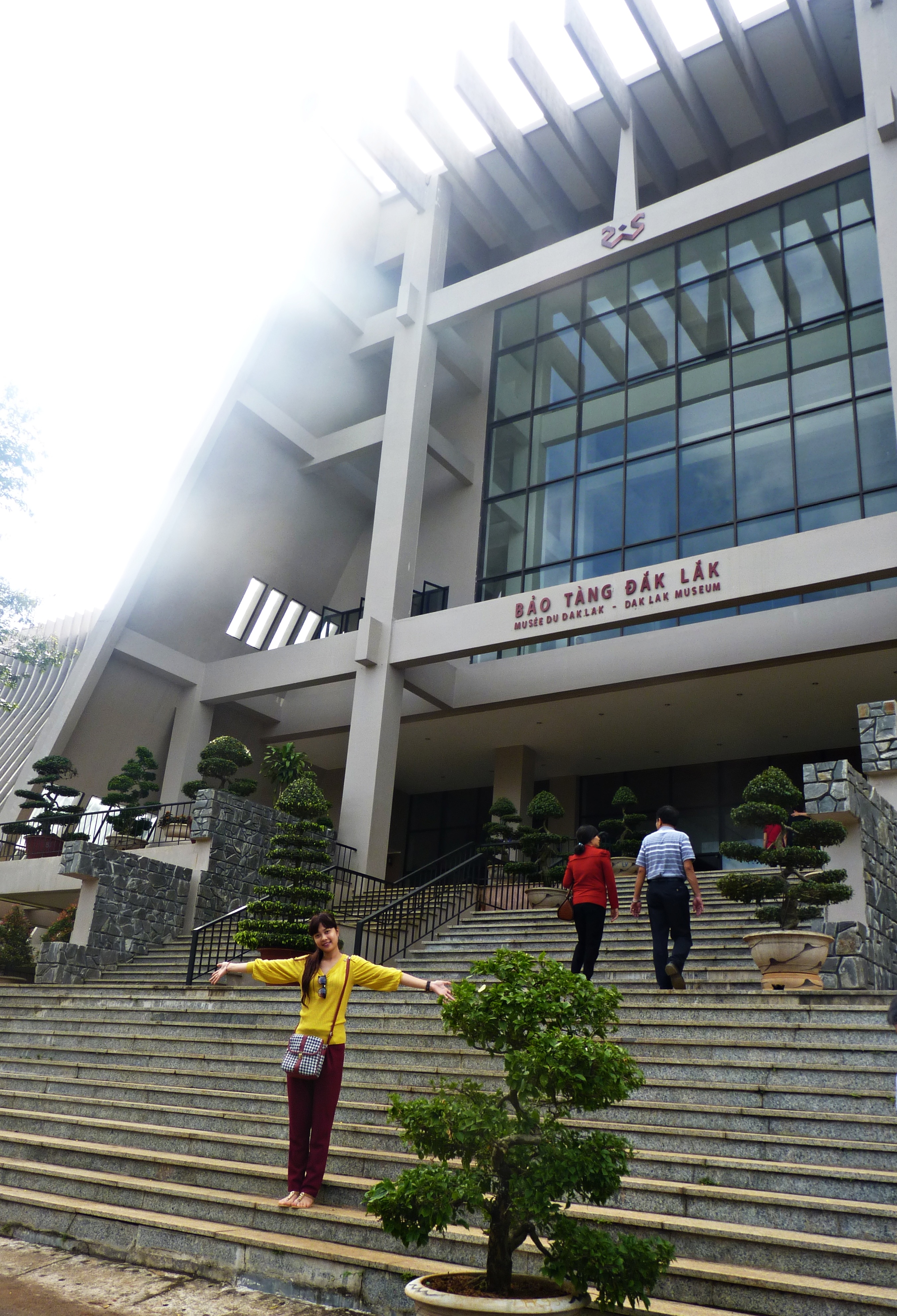 Bảo
tàng được thiết kế mô phỏng theo kiến trúc 