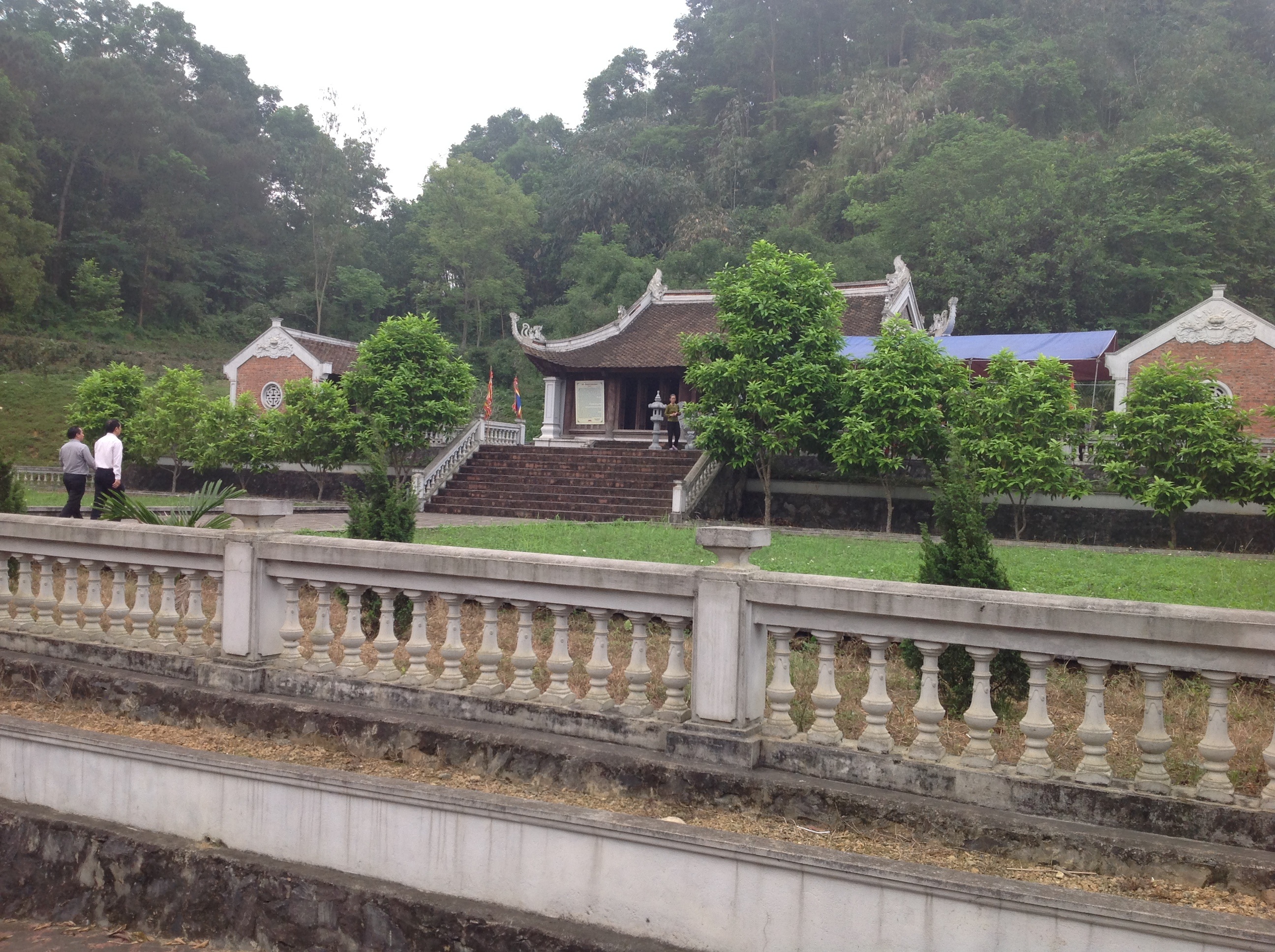 Toàn cảnh Đền Lưu Nhân Chú.