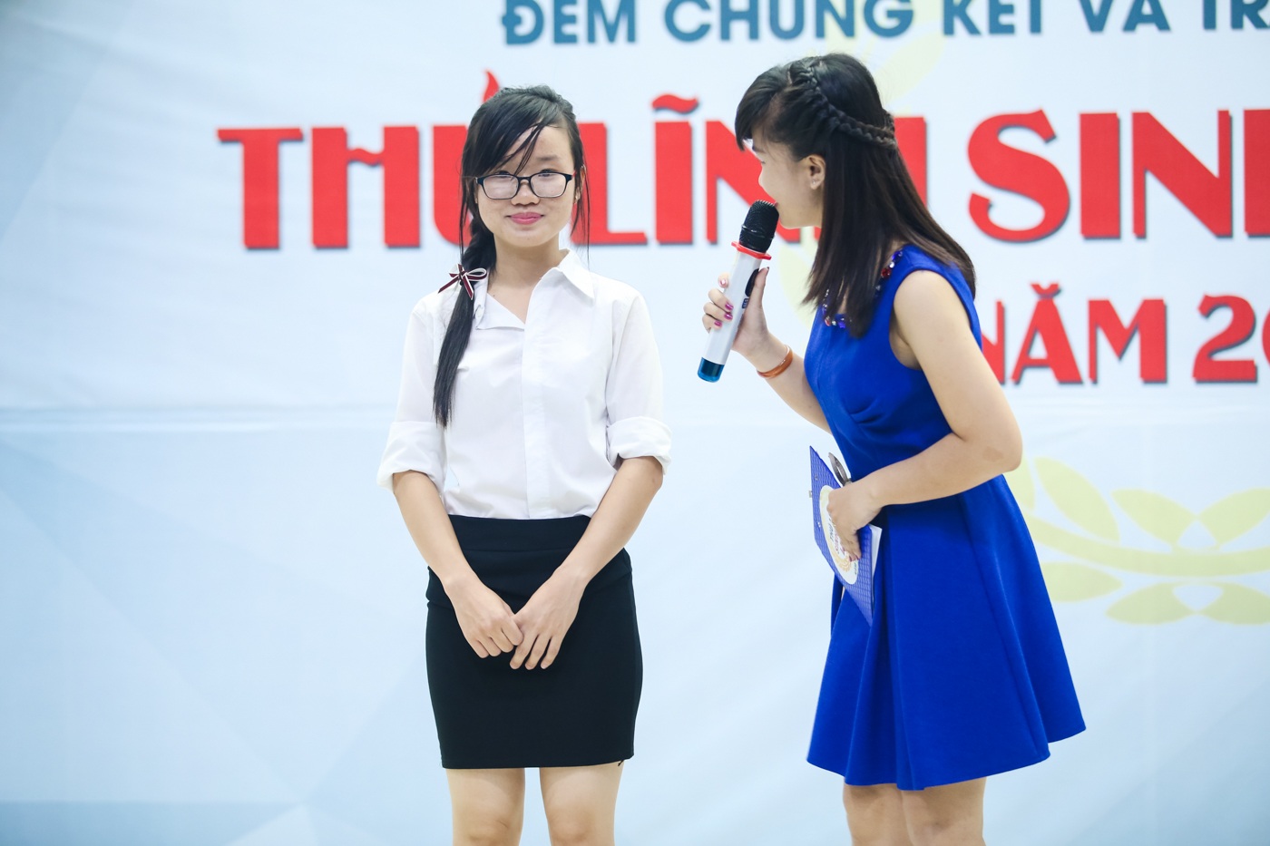 TP HCM: Sinh viên Luật sáng tạo với “Ơn giời, cậu đây rồi” - 1 Sinh viên tham gia xử lý tình huống.