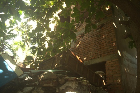 Trường học bỏ hoang 20 năm, chính quyền bất lực? - 3