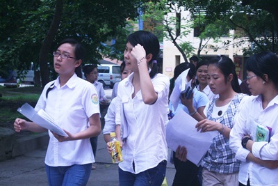 Lãnh đạo Bộ GD-ĐT nói gì về những “sự cố” thi ĐH đợt 1 - 1