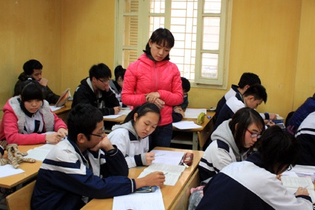 Giao thông hỗn loạn tại trường tổ chức học 2 ca - 4