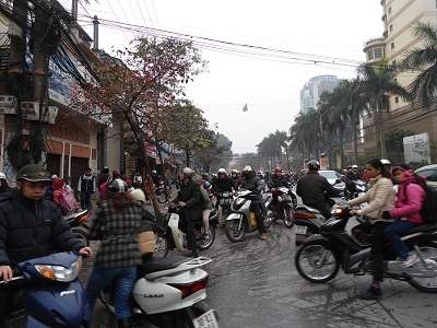 Ngày đầu đổi giờ học, giờ làm: Tất bật và âu lo - 5 Ngày đầu đổi giờ học, giờ làm: Tất bật và âu lo - 5