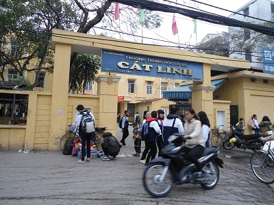 Ngày đầu đổi giờ học, giờ làm: Tất bật và âu lo - 3 Ngày đầu đổi giờ học, giờ làm: Tất bật và âu lo - 3