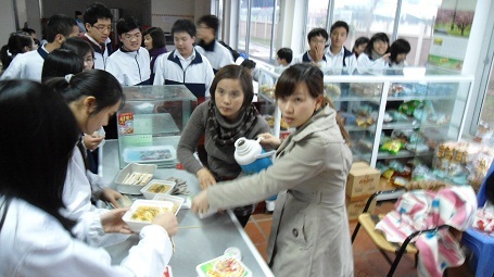 Học đến 19h: Giáo viên nản, học sinh uể oải  - 7