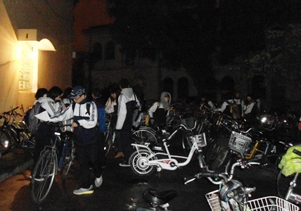 Thêm nỗi lo lắng khi con vào khung giờ học mới - 3