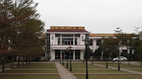 SV ngành Kế toán phải đi... lắp linh kiện điện tử - 1 SV ngành Kế toán phải đi... lắp linh kiện điện tử - 1