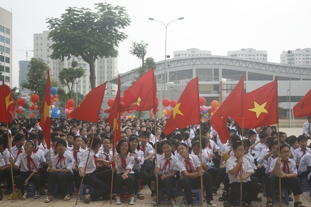 Bộ GD-ĐT: Tránh hình thức phô trương trong lễ khai giảng - 1 Lễ khai giảng cần tránh hình thức phô trương