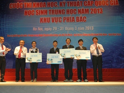 Hà Nội thắng lớn ở cuộc thi Intel ISEF cấp quốc gia - 1 Hai đề tài của học sinh Trường THPT Chu Văn An (Hà Nội) đã