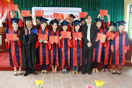 CĐ Ngoại ngữ - Công nghệ Việt Nhật tuyển mới 1.200 chỉ tiêu - 1 CĐ Ngoại ngữ - Công nghệ Việt Nhật tuyển mới 1.200 chỉ tiêu