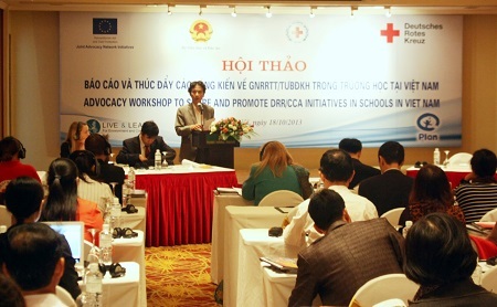 Giảm nhẹ rủi ro thiên tai trong trường học - 1 Quang cảnh hội thảo.