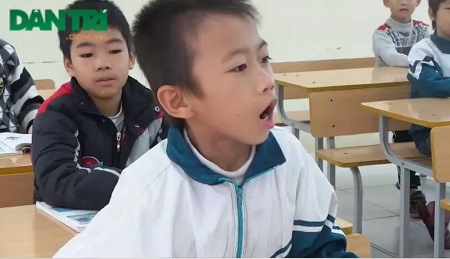 Ước mơ giản dị của các cô giáo trường chuyên biệt - 2 Cần sự chung tay của toàn xã hội để trẻ khuyết tật ngày càng được hòa nhập với cộng đồng hơn.