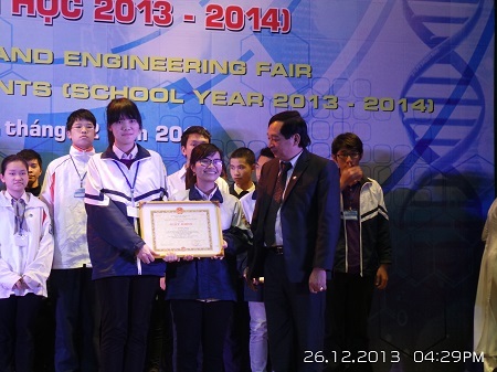 THPT Chuyên Nguyễn Huệ đã có sự tăng tốc thần kỳ ở cuộc thi Intel Isef năm nay.