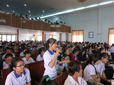 Đông đảo sinh viên chuyên ngành Công nghệ thực phẩm tham