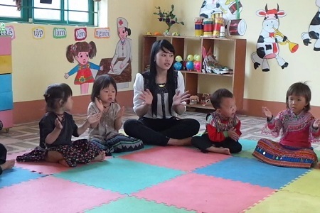 Thưởng Tết giáo viên: Buồn vui lẫn lộn - 2 Khái niệm thưởng Tết của giáo viên vùng cao ngày càng xa vời.