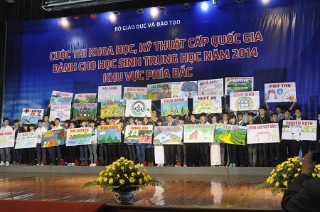 372 học sinh dự cuộc thi khoa học kĩ thuật cấp quốc gia - 1 Cuộc thi khoa học kĩ thuật cấp quốc gia năm 2014 tăng vọt cả về số lượng