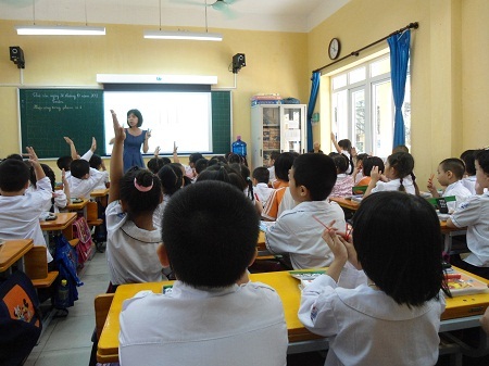 Thay đổi lớn trong đánh giá học sinh ở bậc tiểu học - 1 Tăng cường nhận xét đánh giá về năng lực, phẩm chất học sinh hơn là