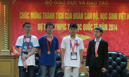 Bốn gương mặt xuất sắc của đội tuyển Olympic Tin học.