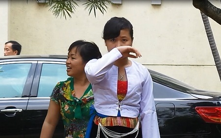 Những cảm xúc trái chiều khi rời khỏi phòng thi.