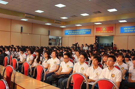 Nhiều cơ hội theo học ở trường Đại học Thành Đô - 4 Sinh viên trường ĐH Thành Đô tự tin