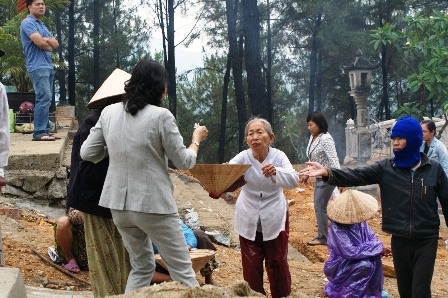 Cám cảnh với những “hội cái bang” nơi cửa Phật - 11