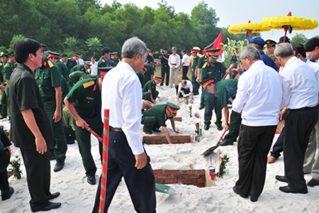 TT - Huế:  Truy điệu 29 liệt sĩ hy sinh năm Mậu Thân - 4