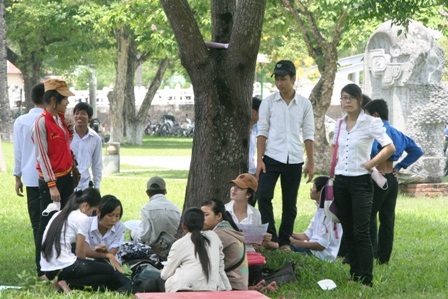 Đề Toán không khó, thí sinh xong sớm - 15