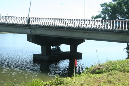 Phát hiện xác người phụ nữ đang mang thai trên sông Hương - 1