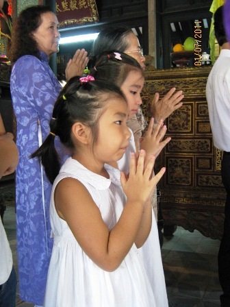 Làm lễ cầu siêu cho vợ vị vua Nguyễn cuối cùng - 5