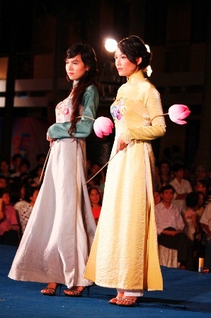 Mãn nhãn thời trang "Nét đẹp tiềm ẩn" tại CĐ Sư phạm Huế - 2